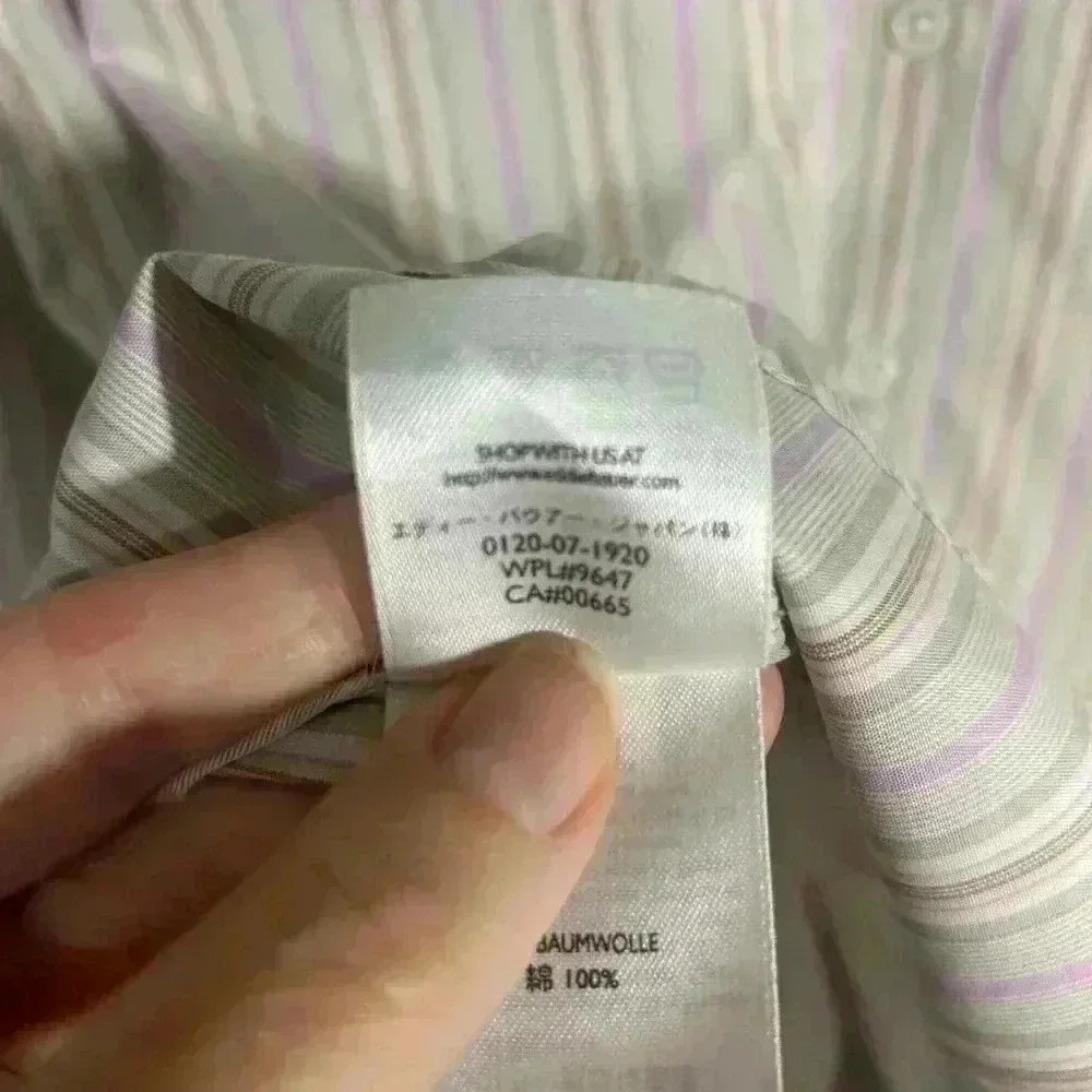 Eddie Bauer Wrinkle Resistant stripped button up Woman’s Blouse.  Size Small. - Picture 10 of 12